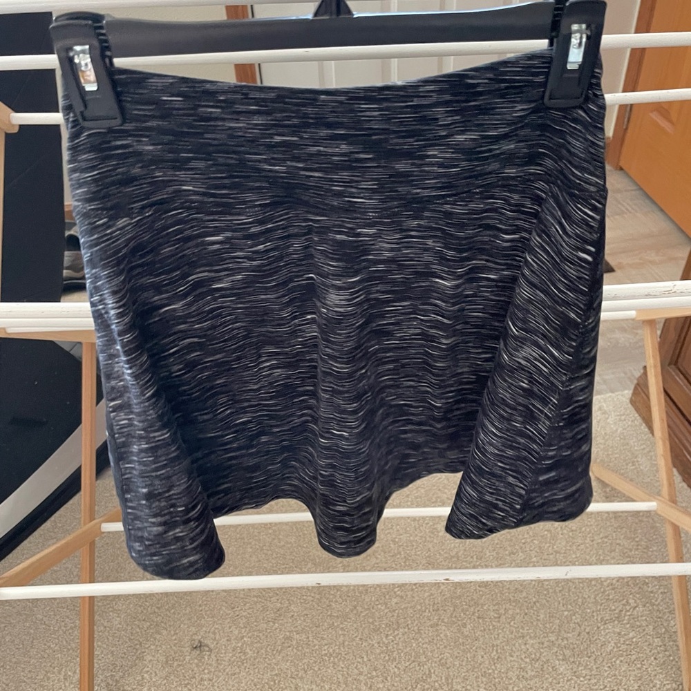 Maurices Charcoal and Light Gray Skirt